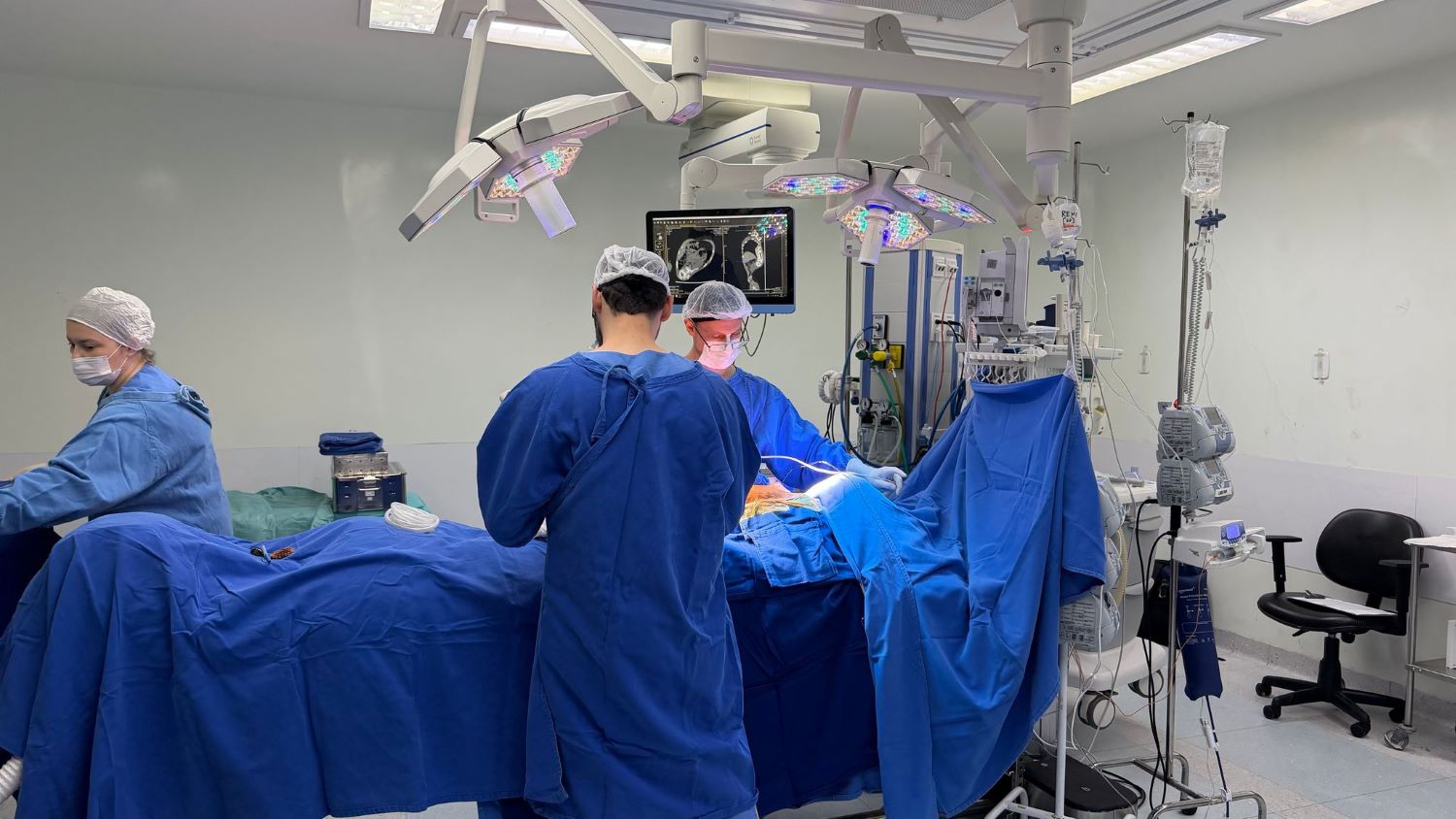FOTOS-CIRURGIA-HIJG-2.jpg
