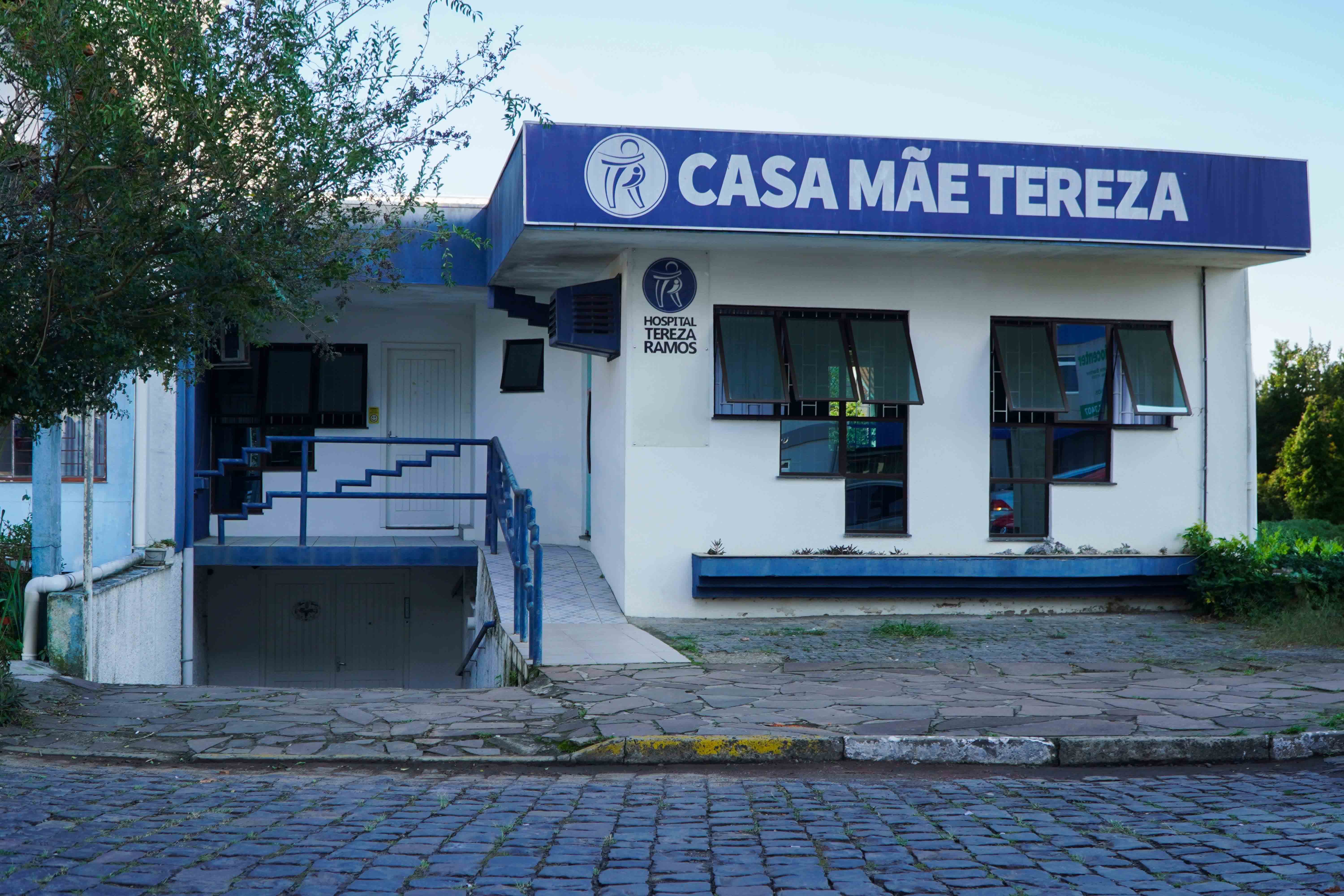 casa_mae_tereza_capa_baixa.jpg