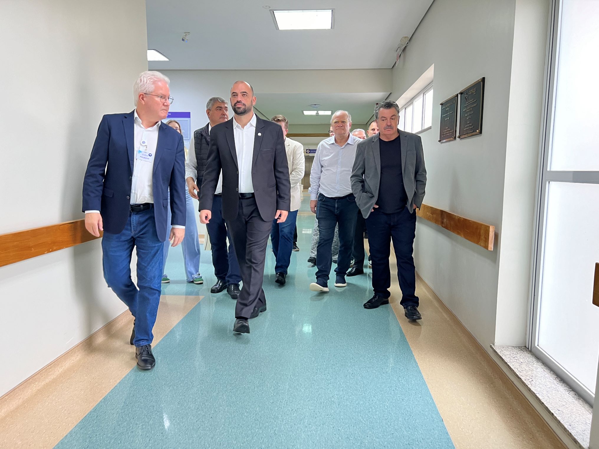 Secretario de Saude visita instituicoes no Vale do Itapocu 