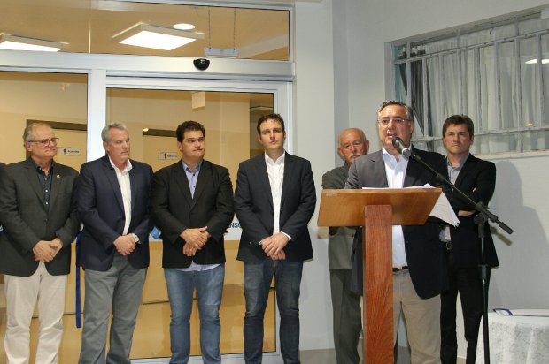 Governador Raimundo Colombo e autoridades participam da inauguração da ampliação do Centro de Imagem do Hospital Nossa Senhora da Conceição, em Urussanga. 
