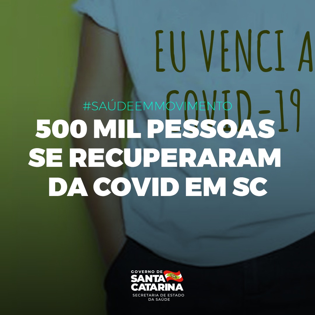 Cartaz da campanha do Governo de Santa Catarina com fundo de uma pessoa usando camiseta com os dizeres Eu venci a COVID-19. 