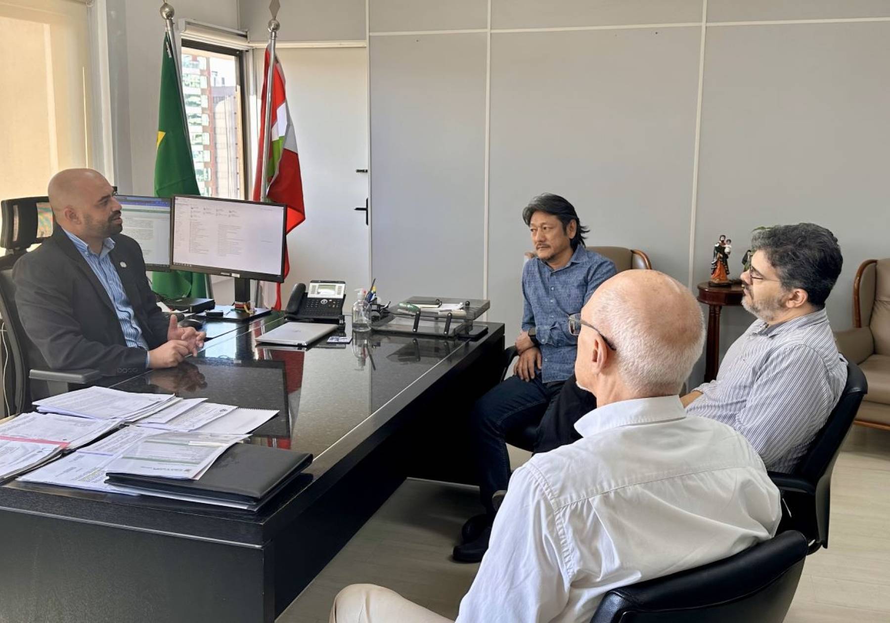 Saúde SC recebe equipe técnica do CONASS para fortalecer centro de inteligência e análise de dados