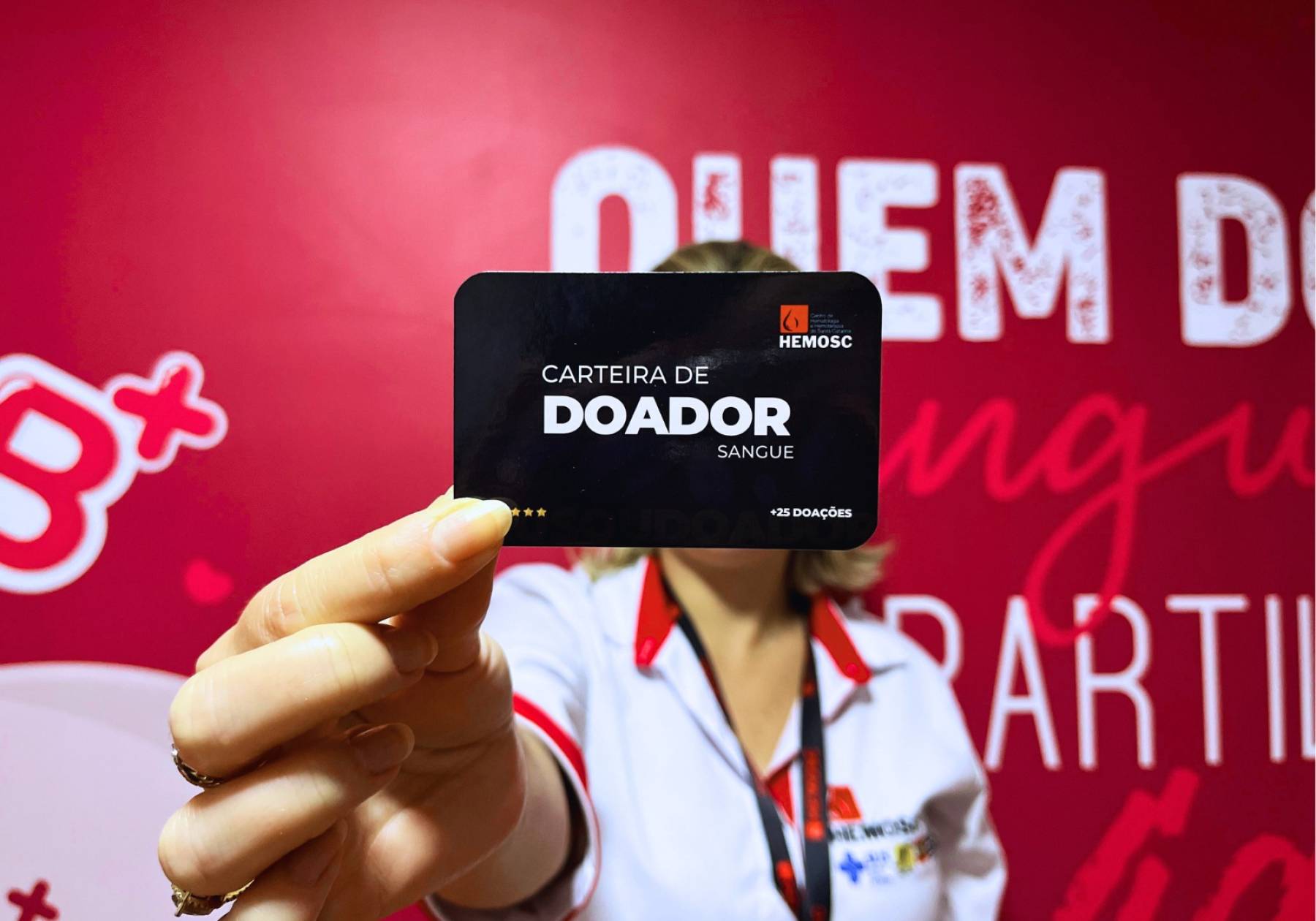 HEMOSC lança novos modelos de carteirinhas para doadores de sangue em Santa Catarina