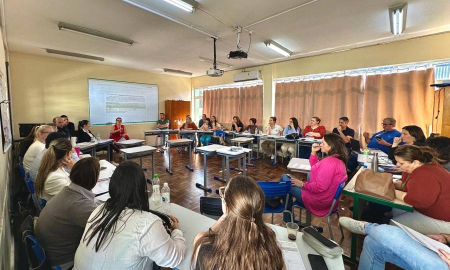Saúde promove em Joaçaba oficina do Planejamento Regional Integrado com foco na Rede Materno Infantil de SC