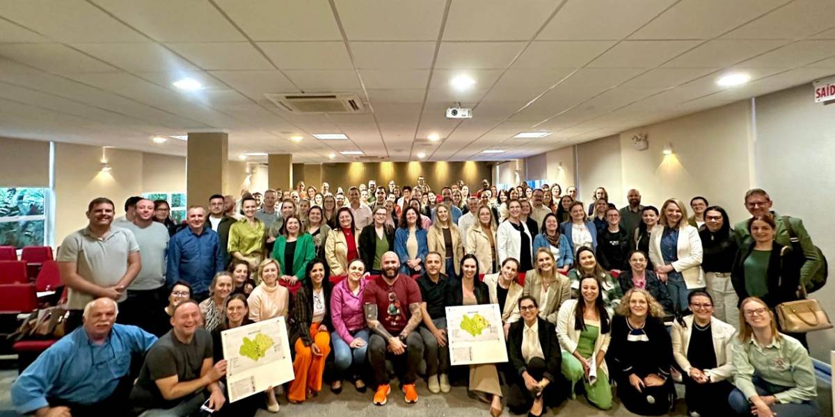Encontro no Vale do Itajaí fortalece a integração dos serviços de saúde materno-infantil