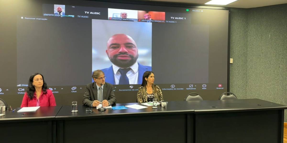 Saúde Estadual destaca ampliação de leitos, cirurgias eletivas e execução orçamentária em audiência na Alesc