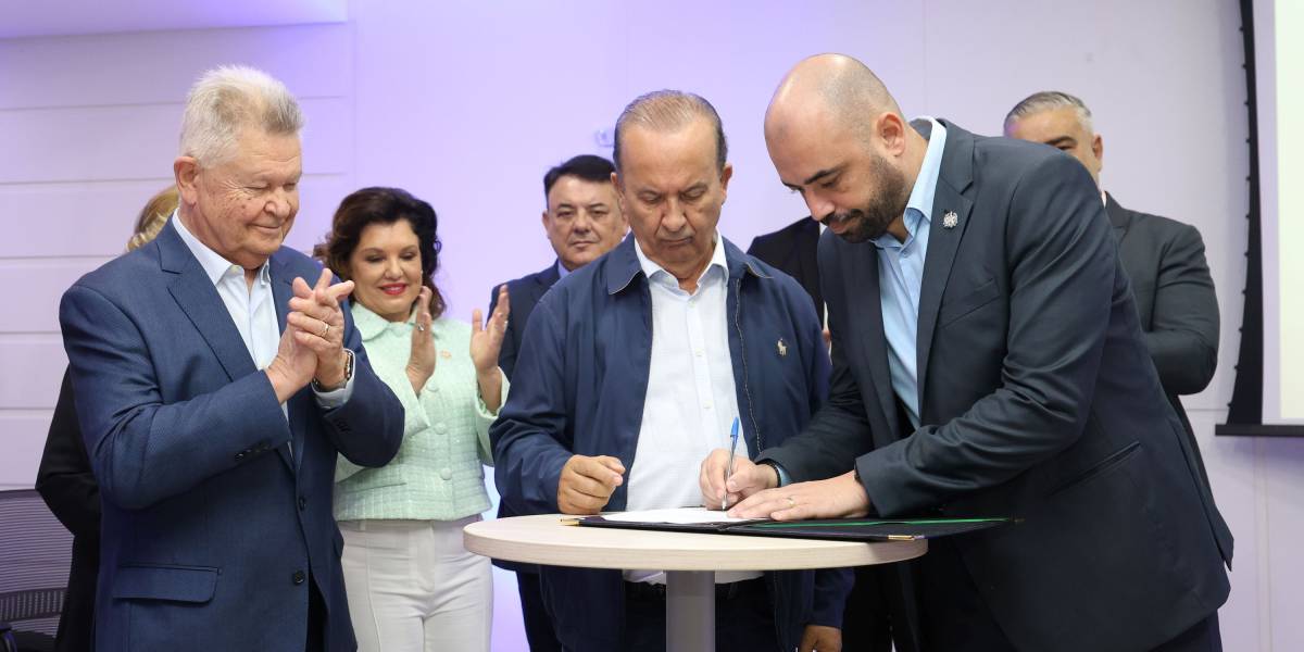 Governo do Estado firma acordo inédito para modernizar a saúde pública com soluções inovadoras e tecnológicas