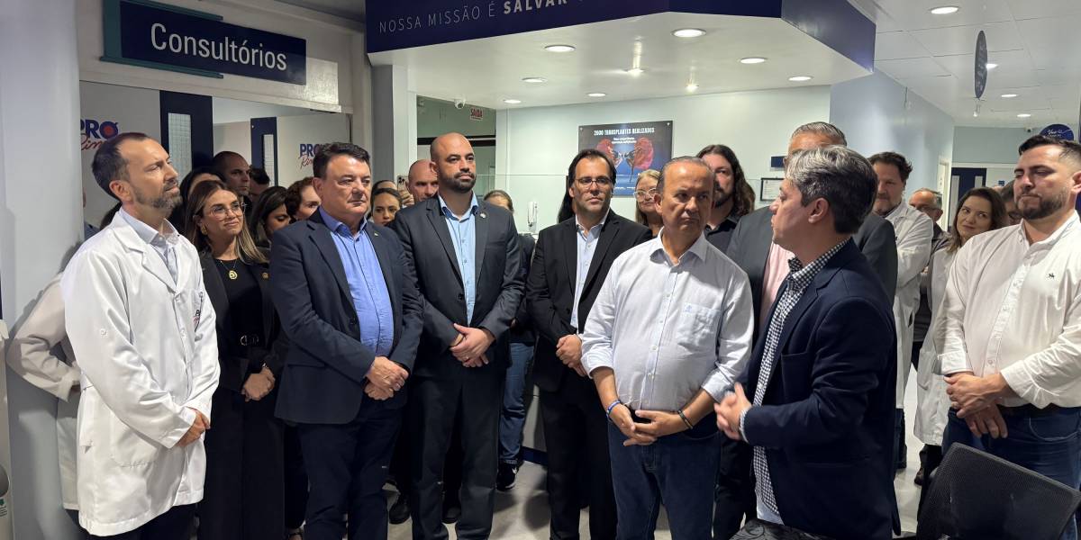 Governador Jorginho Mello anuncia repasse de R$ 2 milhões para a Pró-Rim de Palhoça