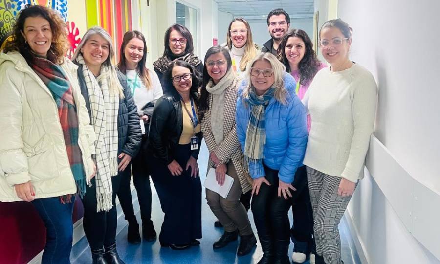 Hospital Tereza Ramos de Lages recebe gestores municipais de saúde para fortalecer o atendimento materno-infantil na Serra