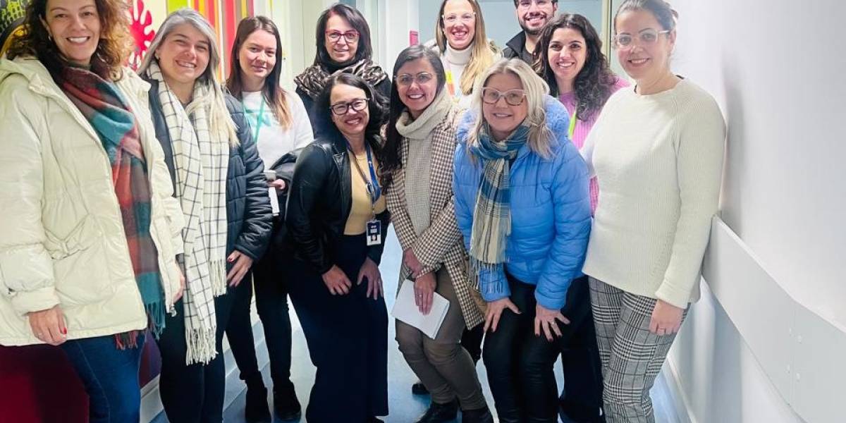 Hospital Tereza Ramos de Lages recebe gestores municipais de saúde para fortalecer o atendimento materno-infantil na Serra 