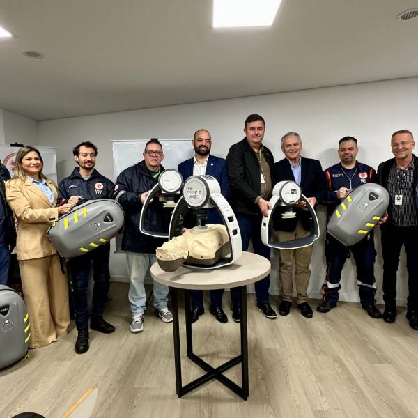 Saúde Estadual entrega 33 equipamentos de alta tecnologia ao SAMU