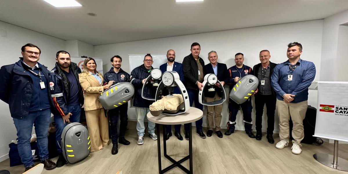 Saúde Estadual entrega 33 equipamentos de alta tecnologia ao SAMU
