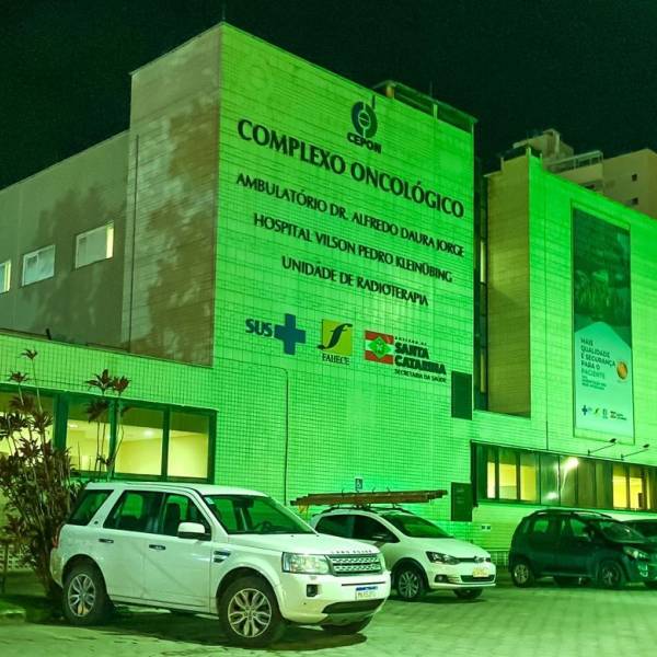 Julho Verde: Saúde SC alerta para do câncer de cabeça e pescoço, com ações no CEPON