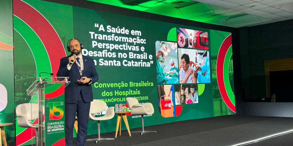Transformações na saúde catarinense são apresentadas pelo Secretário de Estado na Convenção Brasileira de Hospitais
