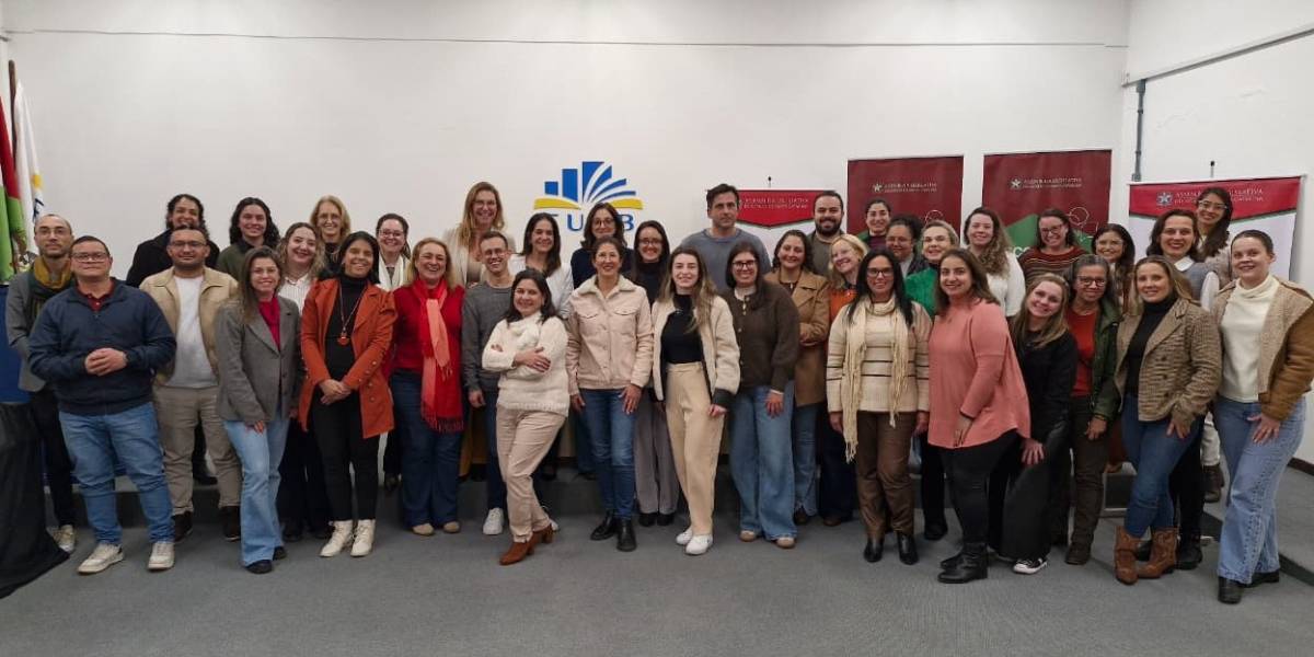 Saúde SC promove capacitação a 100 fonoaudiólogos que atuam no SUS, em Blumenau