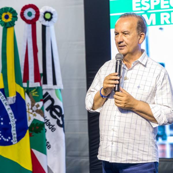 Em Criciúma, Jorginho Mello inaugura Centro Especializado de Reabilitação