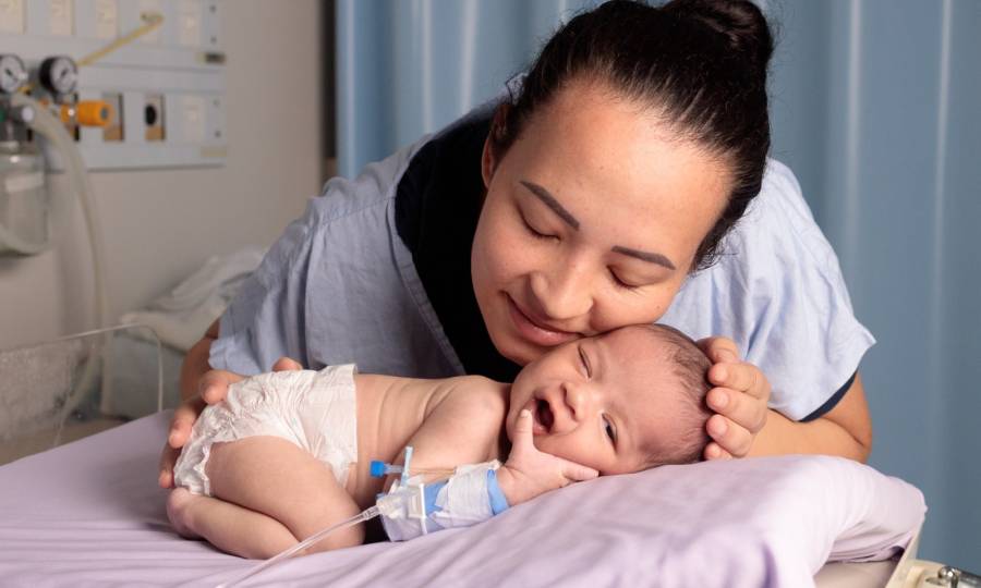 Hospital Infantil de Joinville realiza ensaio fotográfico em referência à prematuridade