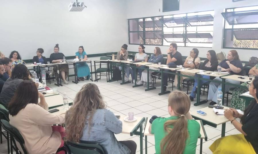 SC reforça políticas de saúde mental em terceiro encontro do Nós na Rede