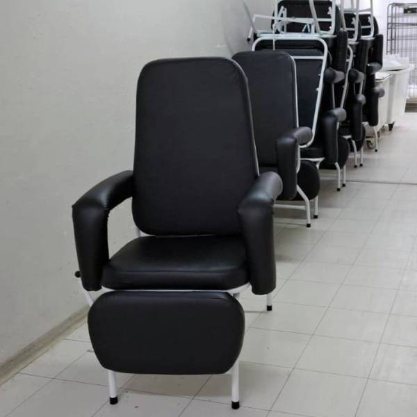 Saúde Estadual realiza entrega de 140 novas poltronas para acompanhantes no Hospital Regional de São José