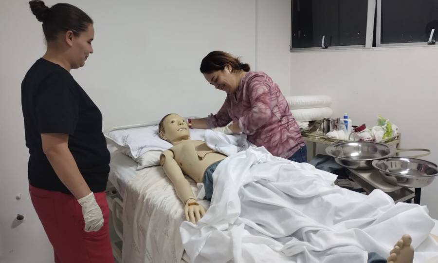 Escola de Saúde Pública de SC finaliza mais uma turma do Curso de Cuidador da Pessoa Idosa