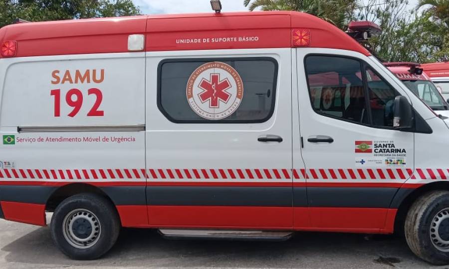 Secretaria da Saúde substituirá ambulância do SAMU após perda total do veículo em Ascurra