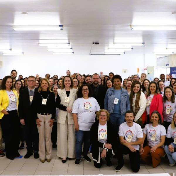 Escola de Saúde Pública se destaca por expansão e formação de 45 mil profissionais 