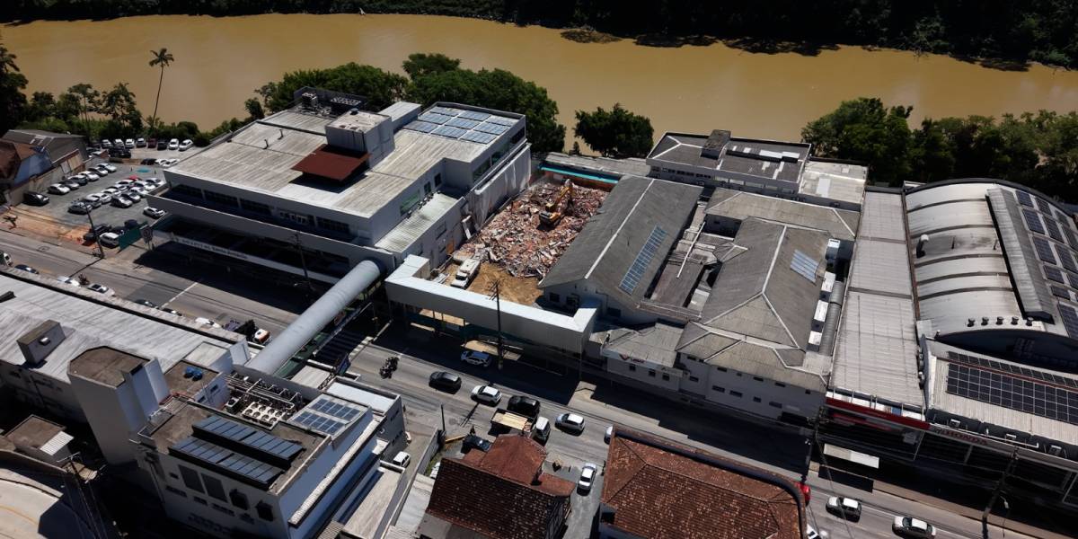 Saúde em obras: Em Blumenau, construção da nova torre do Hospital Santo Antônio entra em nova etapa