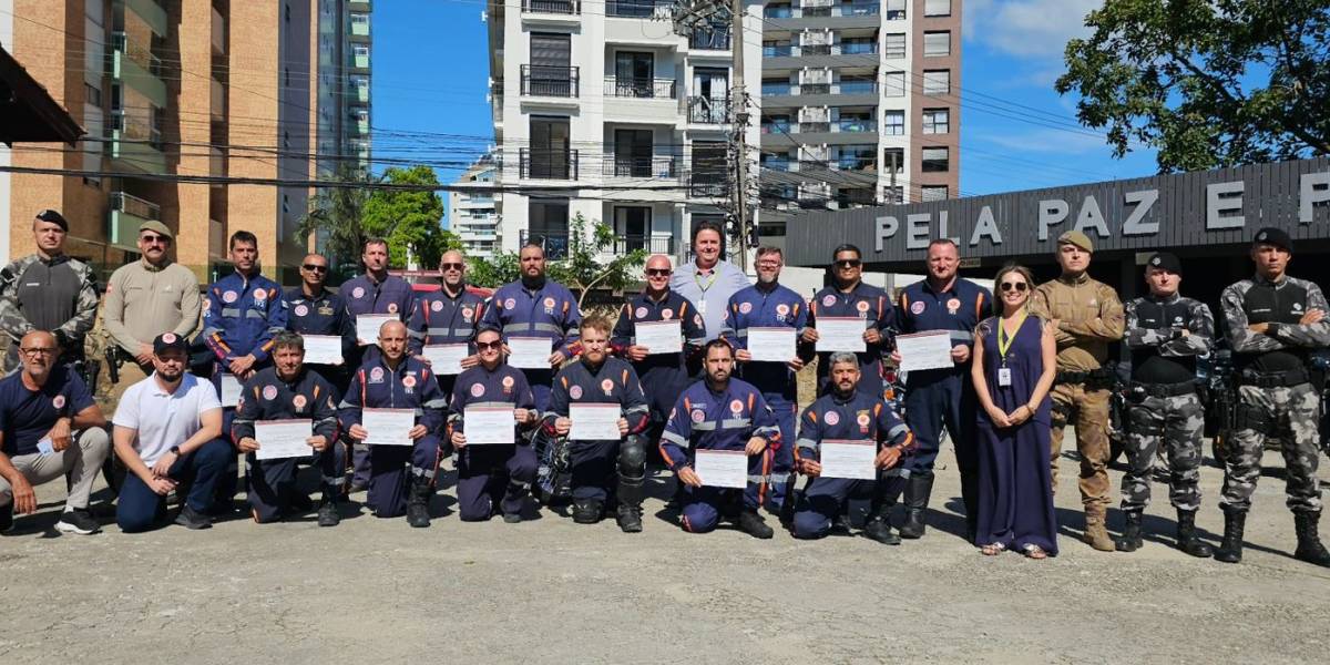 Primeira turma do Curso de Motolância do SAMU é formada em Santa Catarina