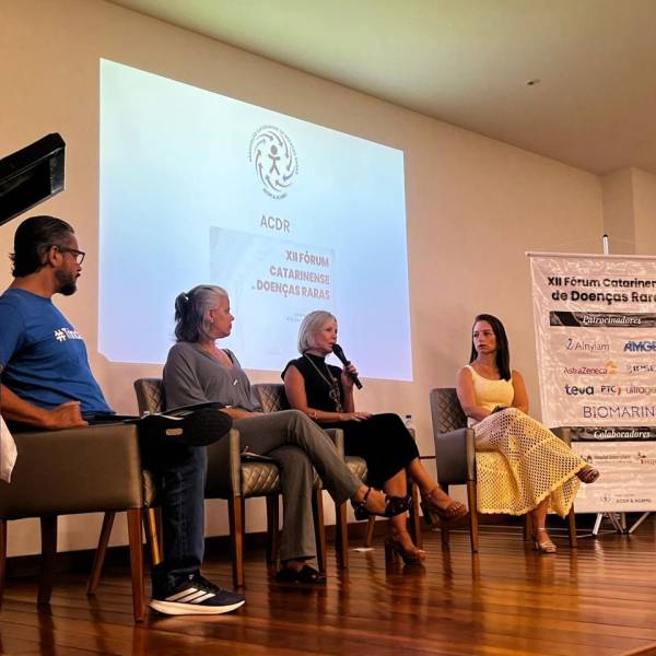Secretaria de Estado da Saúde participa do Fórum Catarinense de Doenças Raras e reforça compromisso com políticas públicas 