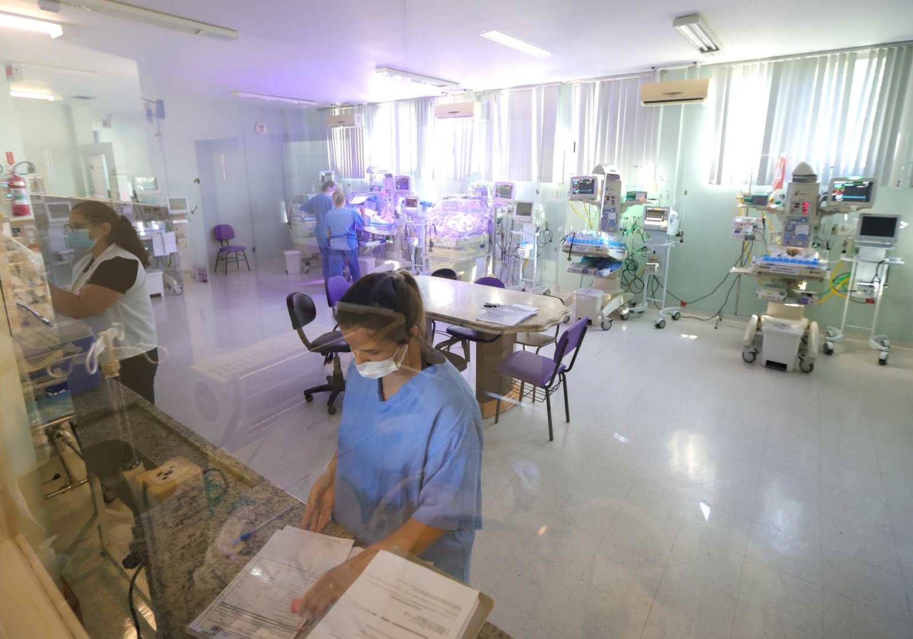 Governo de SC homologa concurso público da Saúde e anuncia chamamento de cerca de 600 profissionais