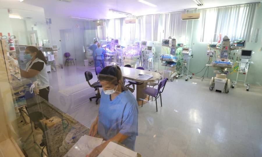 Governo de SC homologa concurso público da Saúde e anuncia chamamento de cerca de 600 profissionais