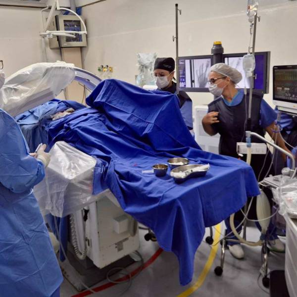 Instituto de Cardiologia de SC celebra aniversário com salto de 46% em cirurgias eletivas