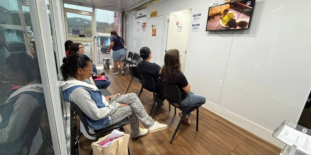 Estado chega a 12 mil exames ofertados nas Carretas da Saúde da Mulher em Santa Catarina 