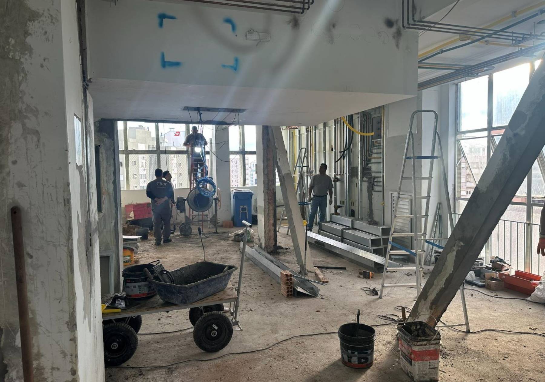 Saúde em Obras: trabalhos de ampliação da nova UTI do Hospital Governador Celso Ramos avançam