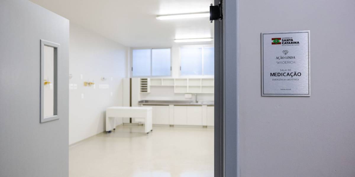 Maternidade do Hospital Regional de São José entrega sala de medicação revitalizada