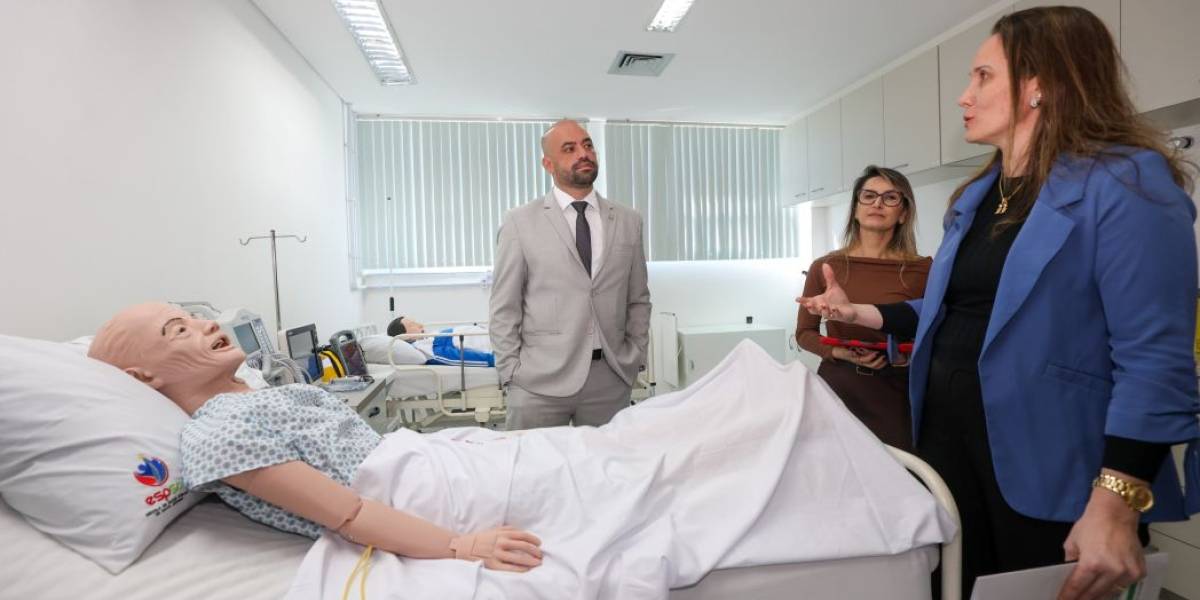 Estado inaugura Laboratório de Simulação Realística e novos espaços de aprendizagem na Escola de Saúde Pública de SC